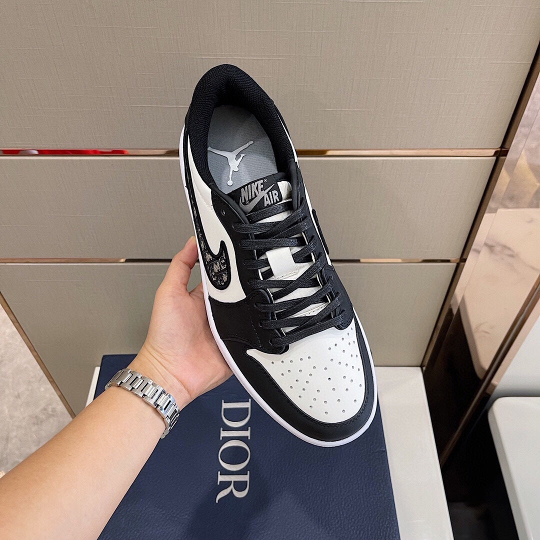 New Fashion Casual New Style Comfortable Sneakers Shoes D18