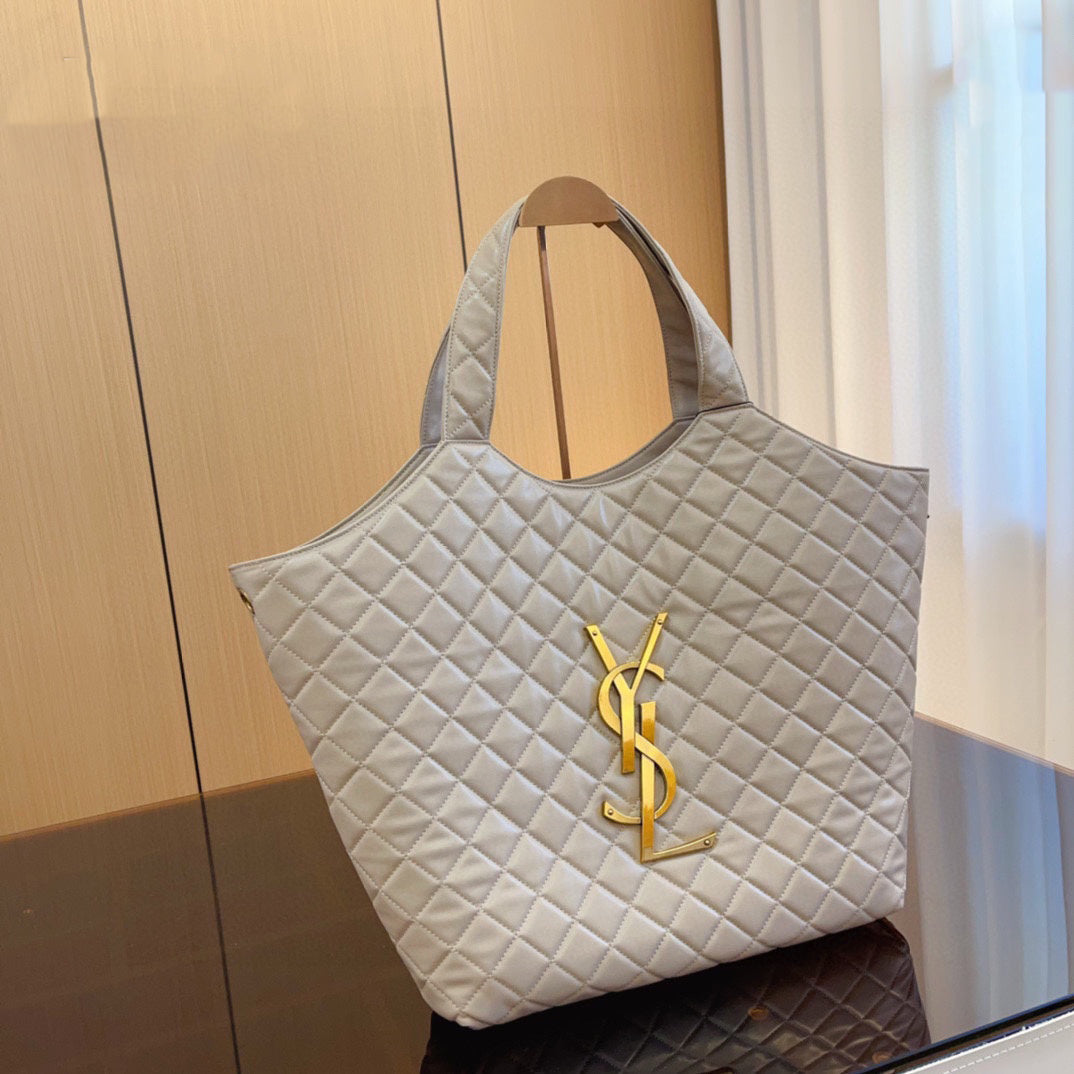White Icare extra large shopping bag 0724032501