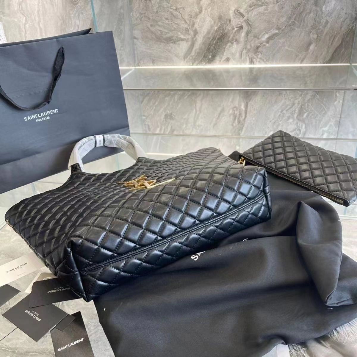 Classic Diamond Tote Bag 0823121407