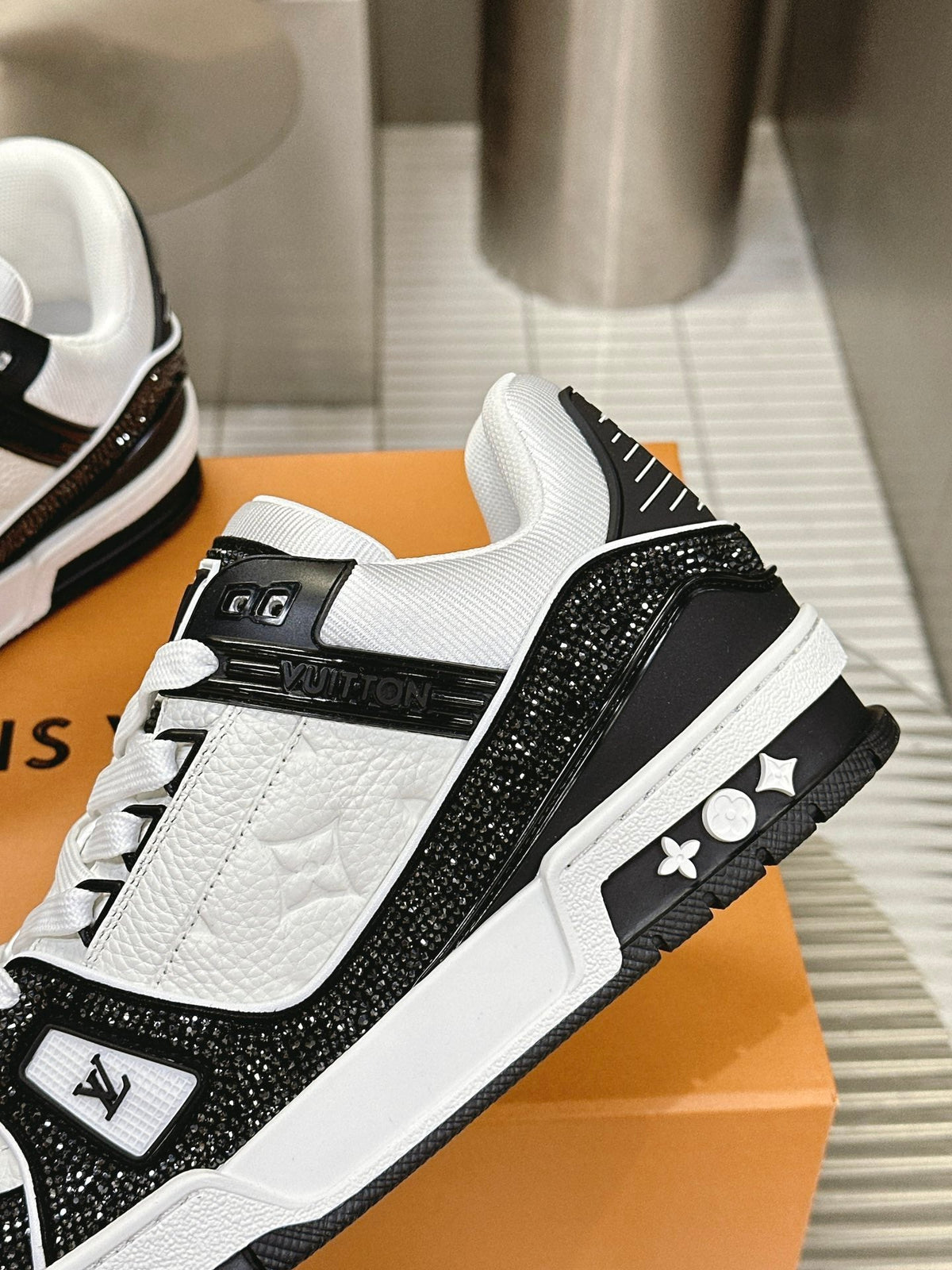 Lvv trainer fashion diamond sneakers 0725032601