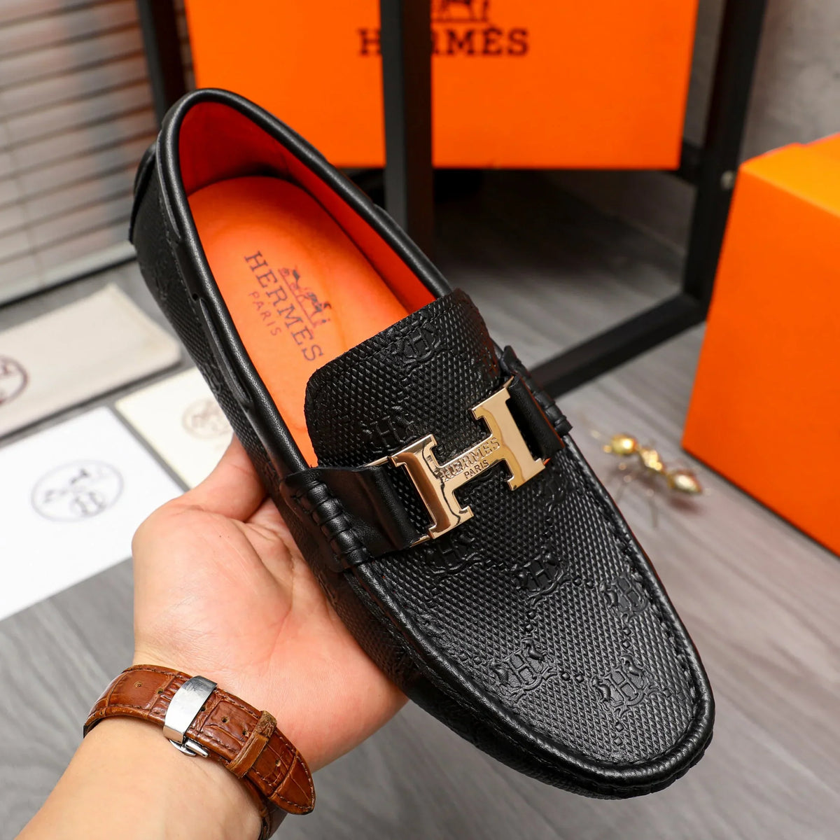 New fashion and versatile business loafers 1024040101