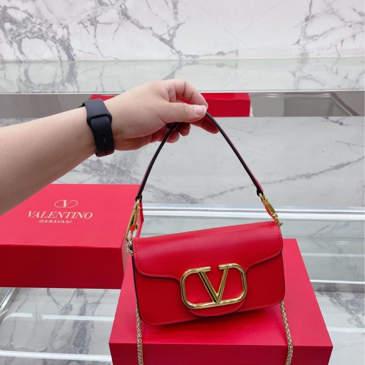 Gold Label V logo small square bag PD0620230802