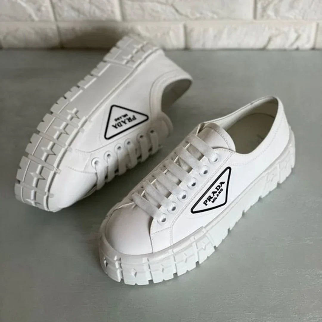 New fashionable and versatile thick-soled sneakers 1024013001