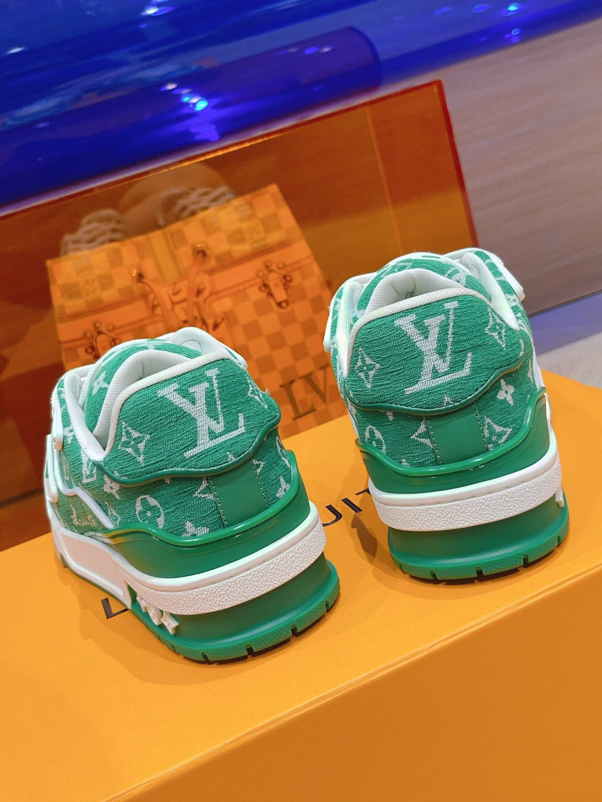Lvv couple limited series casual denim print sneakers 0725012402