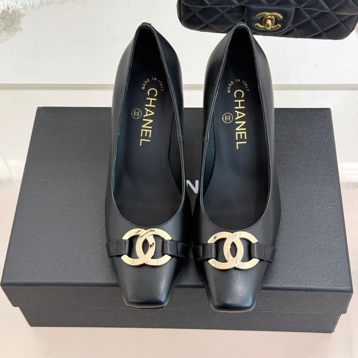 New Black and White Leather Women's HeelsXC052026052206