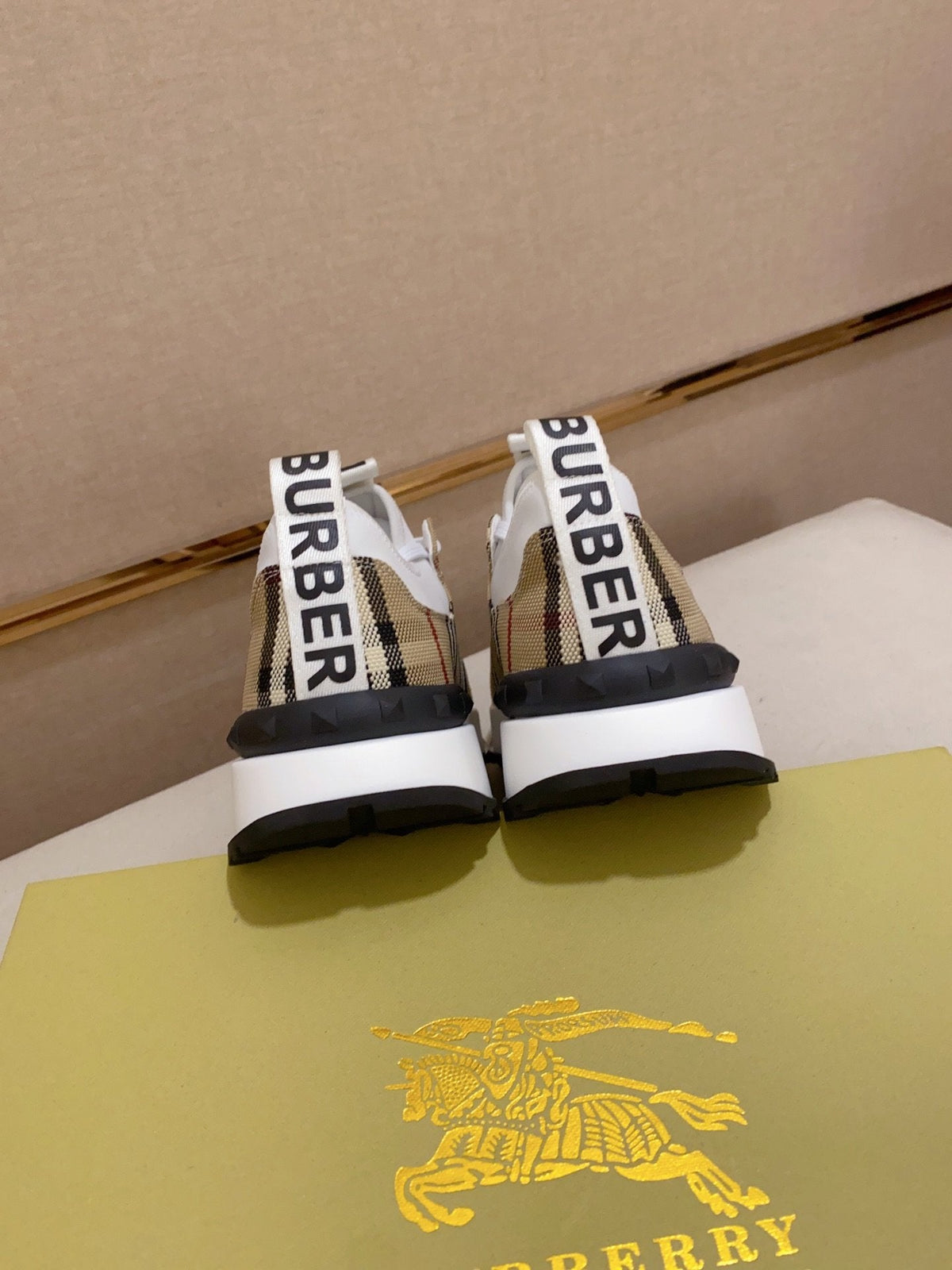 Trendy Classic Comfortable Sneakers 08231221LTJ01