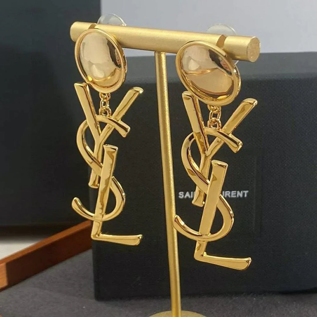 New Fashionable French Earrings 1024010317