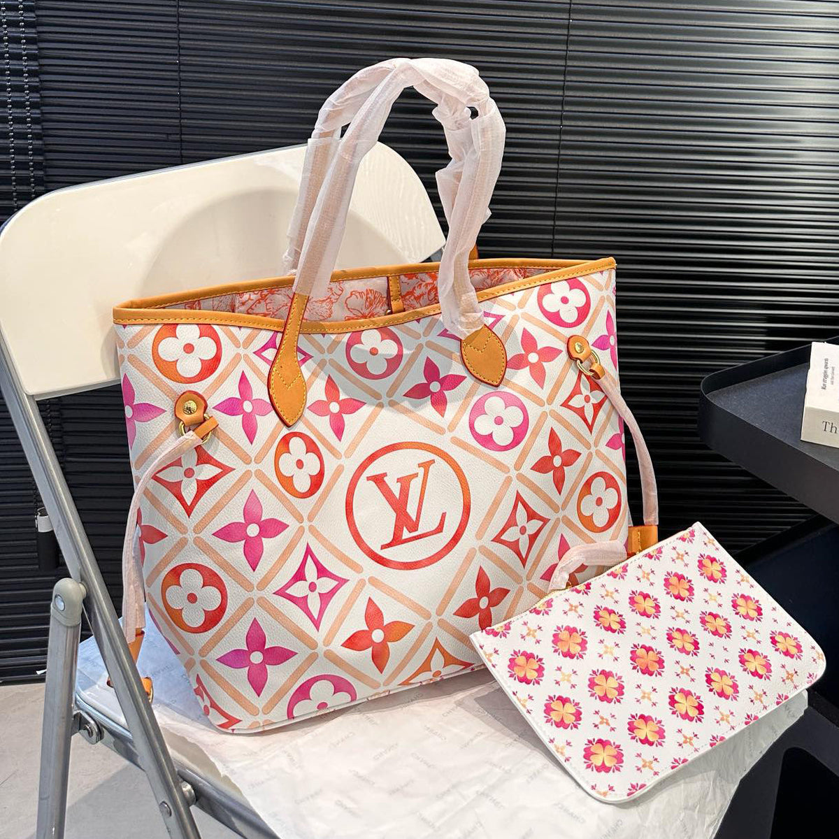 L Neverfull Shopping Bag 1824070306