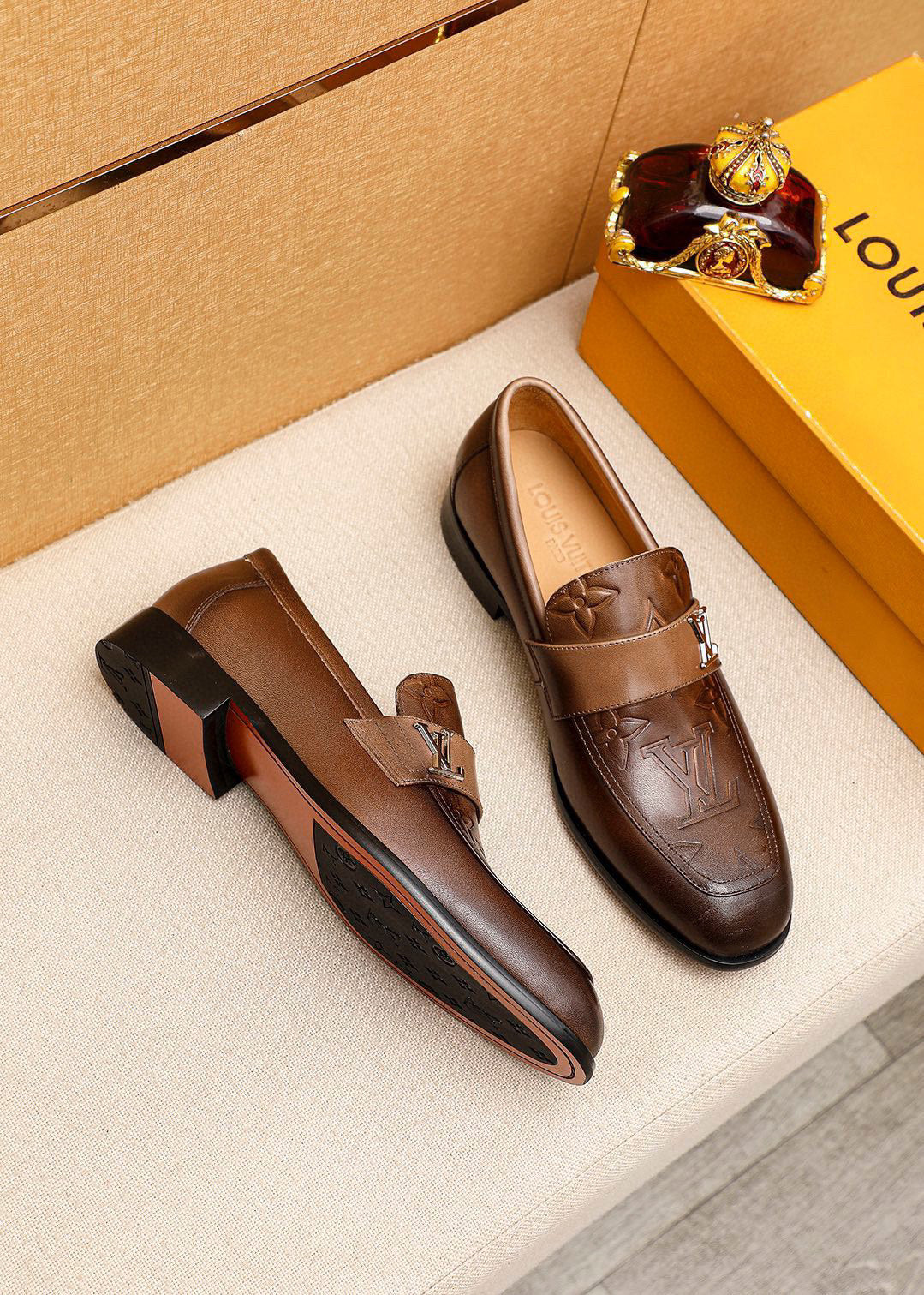 Lvv Fashion 25ss printed leather shoes 0725060616